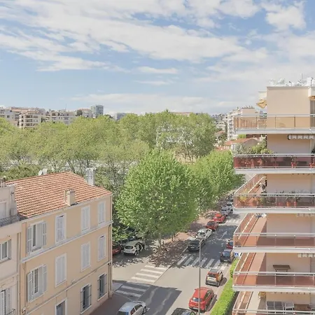 Immogroom - 2 Br- Bright - Terrace - Wifi - Air Conditioning Cannes