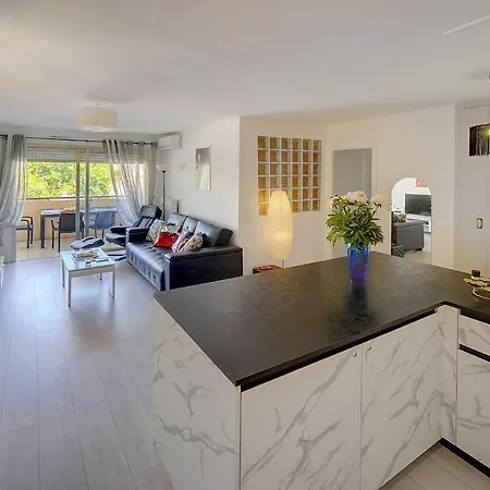Apartment Immogroom - 2 Br- Bright - Terrace - Wifi - Air Conditioning Cannes