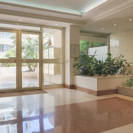 Immogroom - 2 Br- Bright - Terrace - Wifi - Air Conditioning Διαμέρισμα *